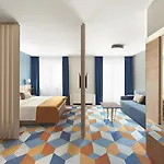 Europa Fit 4*