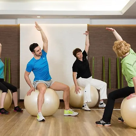 Europa Fit ホテル ヘーヴィーズ
