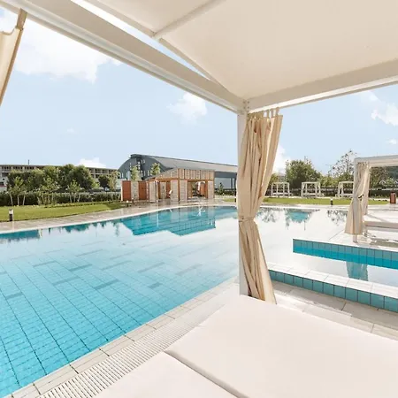 Europa Fit 4*