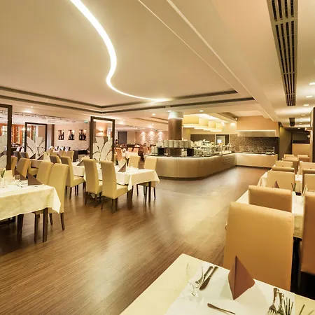 酒店 Europa Fit 4*