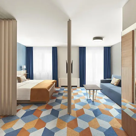 Europa Fit 4*