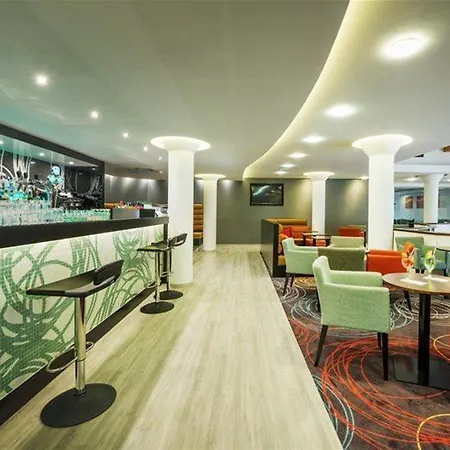 Europa Fit 4*