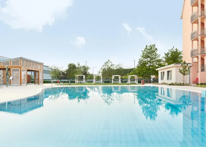 ホテル Europa Fit 4*